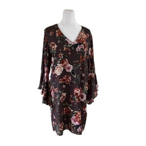 Everly Floral Bell Sleeve Vneck Shift Dress Size Medium NWT